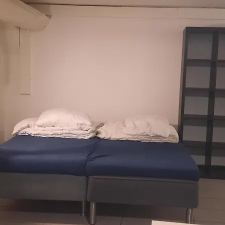 Basement Of House - Entire Place Daire *
