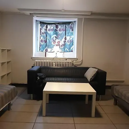 Daire Basement Of House - Entire Place Odense