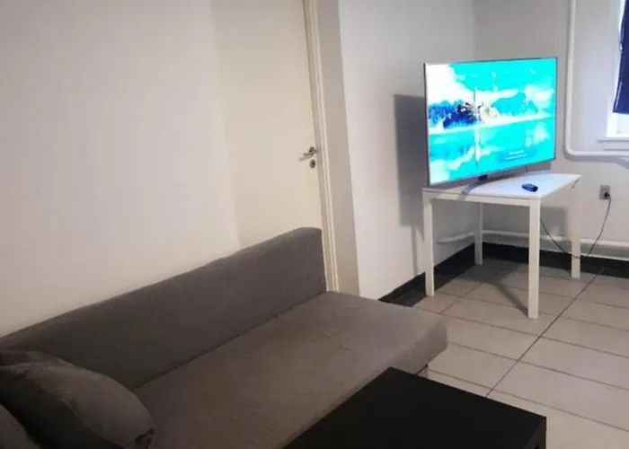 Basement Of House - Entire Place * Odense