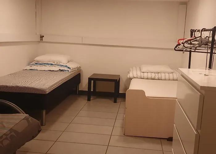 Apartment Basement Of House - Entire Place Odense